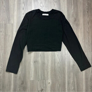 Tan lines by Sivan - Black Cropped Long Sleeve Shirt